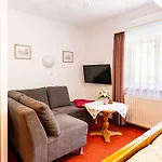 Apartment Feriendomizil Frey *